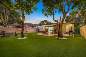 Modern villa in Design District !